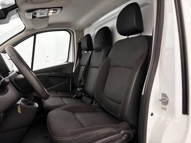 Renault Trafic image 7