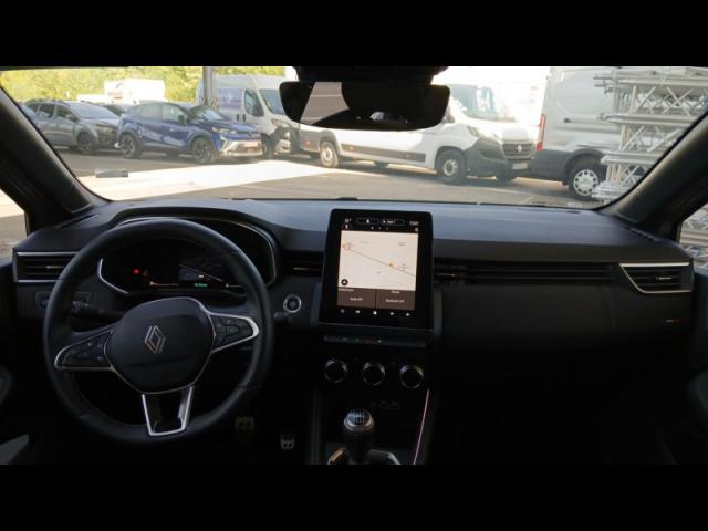 Renault Clio image 2