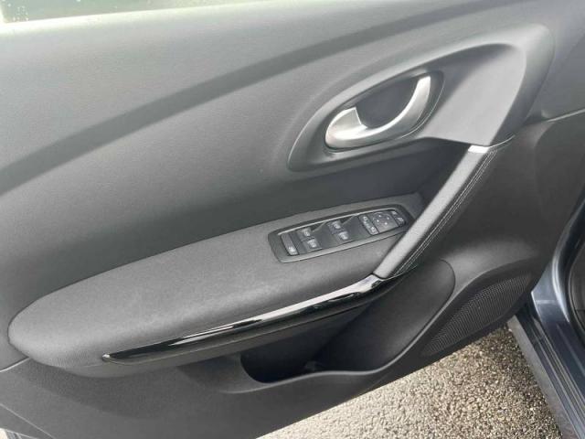 Renault Kadjar image 2
