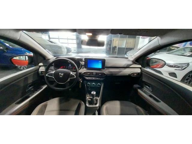 Dacia Sandero image 2