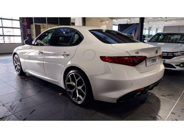 Alfa Romeo Giulia image 2