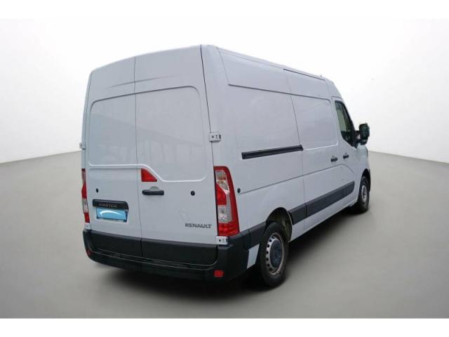 Renault Master image 1