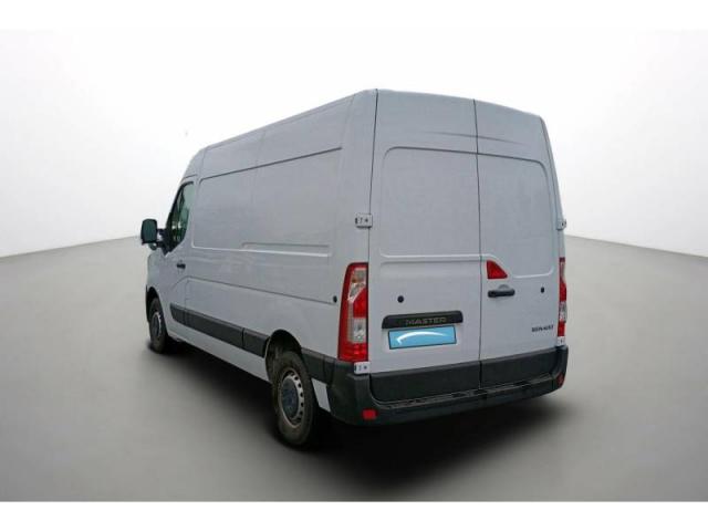 Renault Master image 2