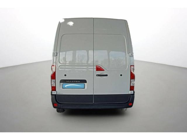 Renault Master image 2