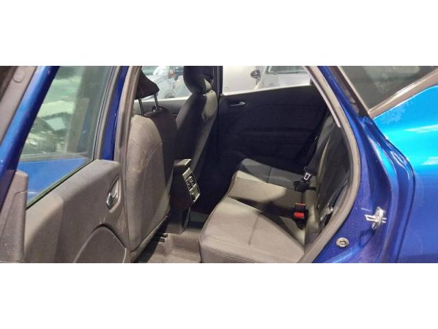 Renault Captur image 1