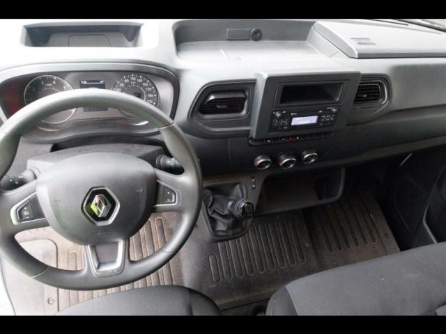 Renault Master image 8