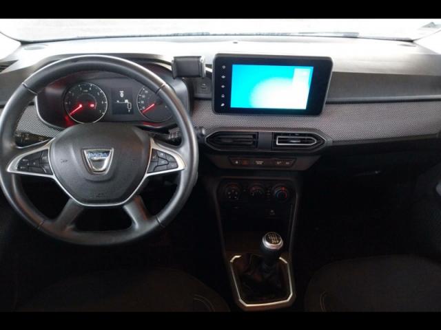 Dacia Sandero image 2