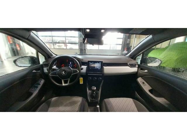 Renault Clio image 2