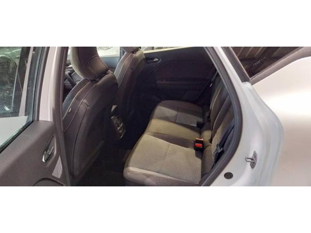 Renault Captur image 1