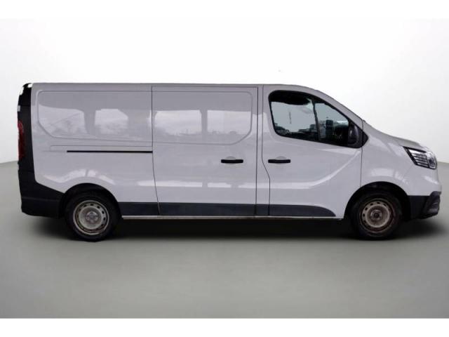 Renault Trafic image 2