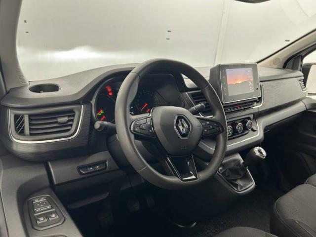 Renault Trafic image 1