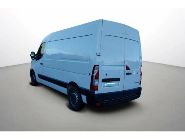 Renault Master image 1