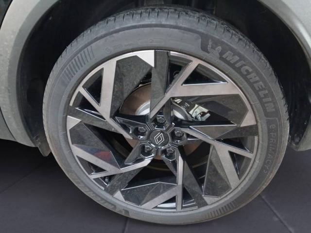 Renault Captur image 2