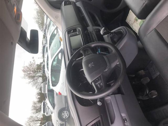 Peugeot Expert image 4