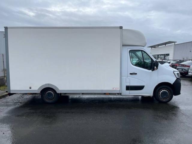 Renault Master image 1