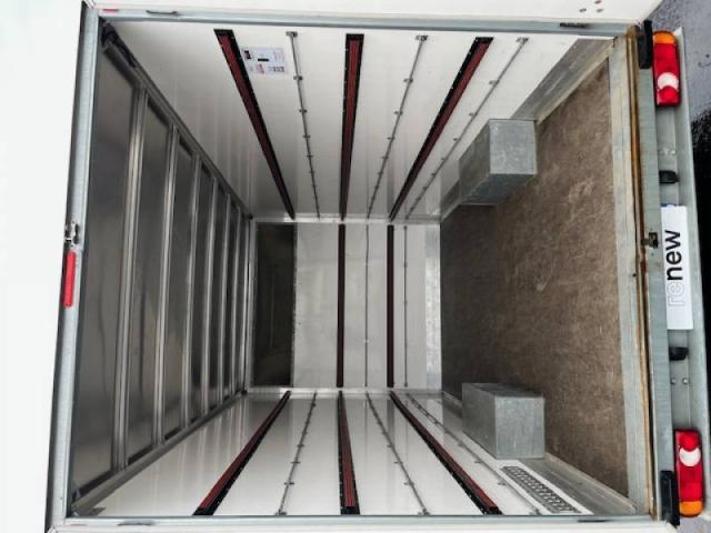 Renault Master image 2