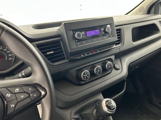 Renault Trafic image 7