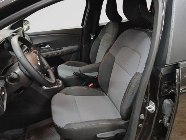 Dacia Sandero image 2