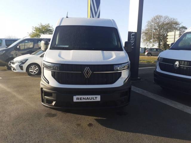 Renault Master image 1