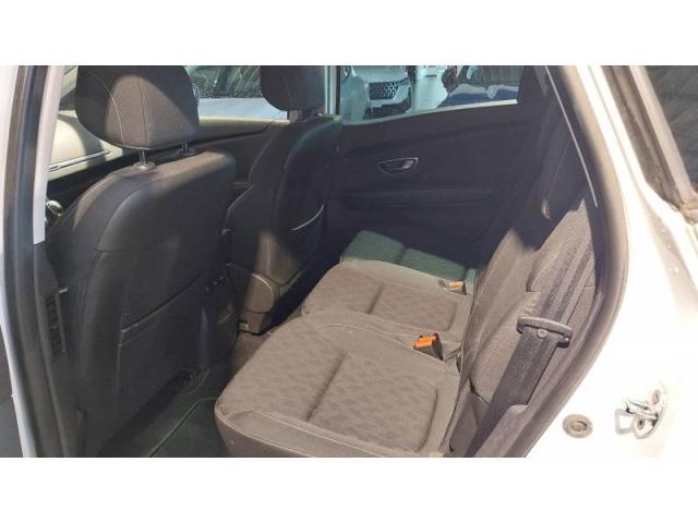 Renault Scénic image 2