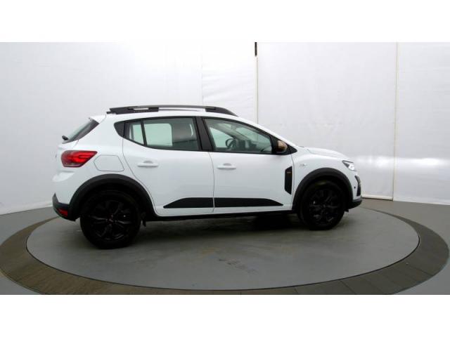 Dacia Sandero image 2