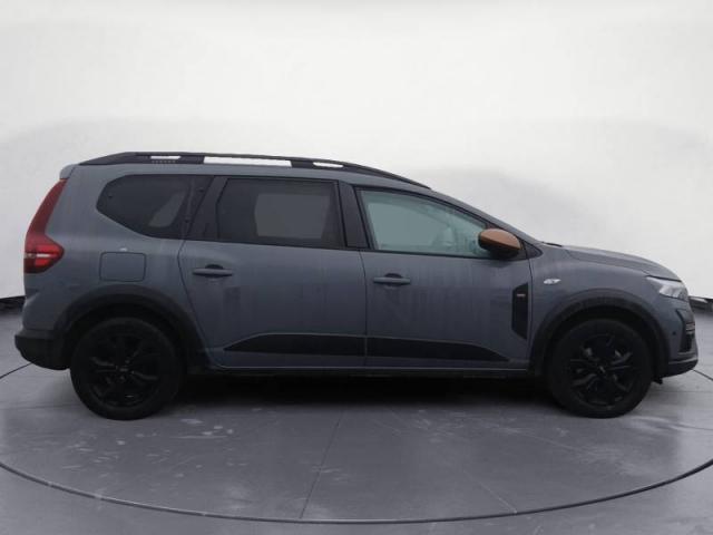 Dacia Jogger image 1