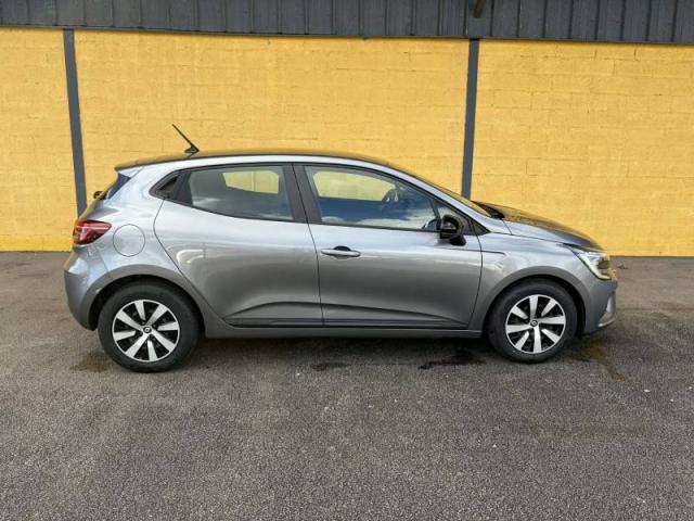 Renault Clio image 2