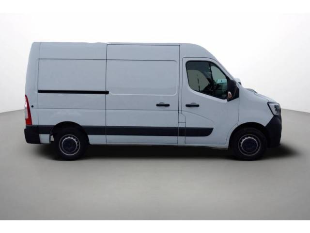 Renault Master image 2