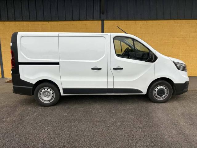 Renault Trafic image 3