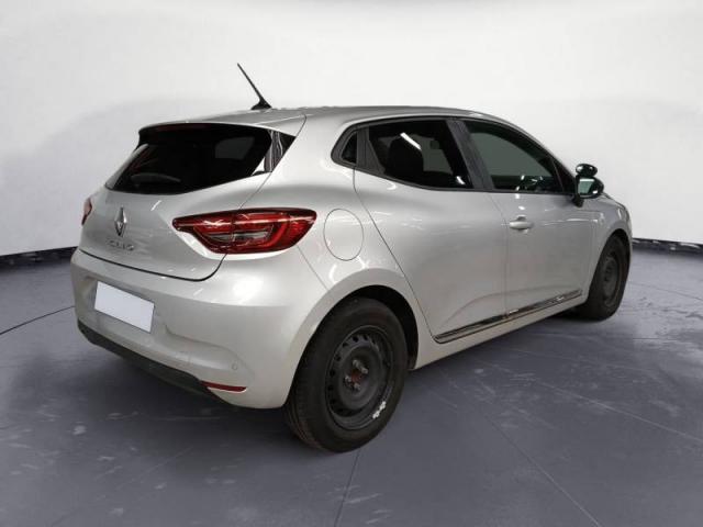 Renault Clio image 9
