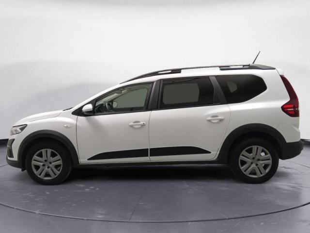 Dacia Jogger image 1