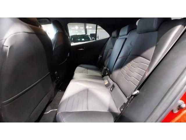 Toyota Corolla image 6