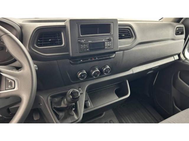 Renault Master image 7