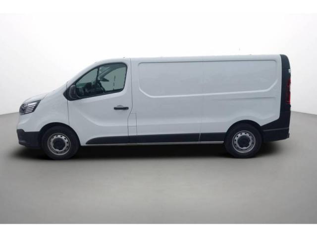 Renault Trafic image 2
