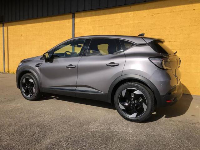 Renault Captur image 1