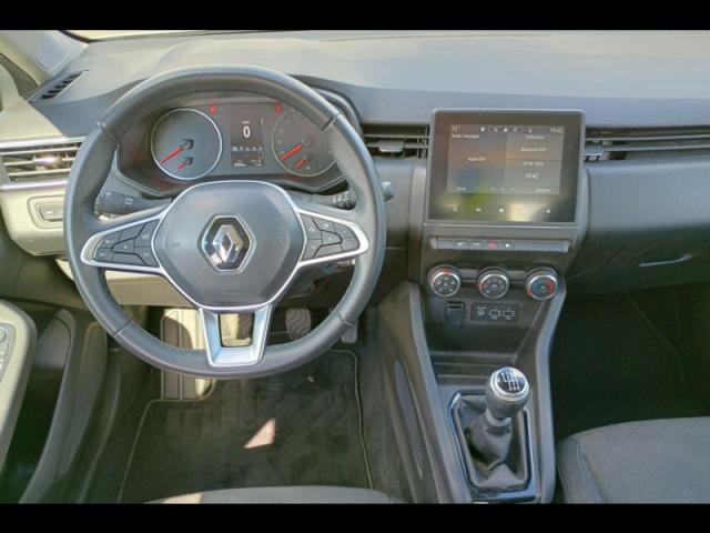 Renault Clio image 2