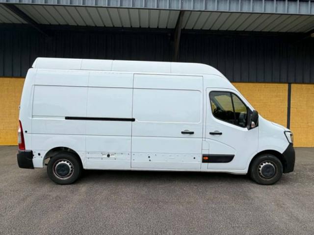 Renault Master image 1