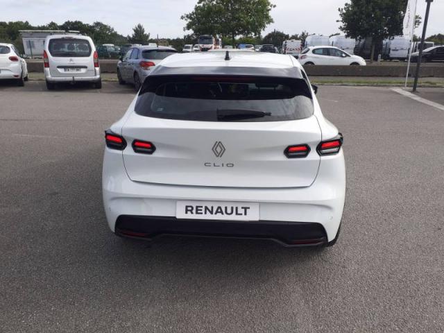 Renault Clio image 9