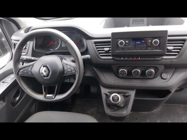 Renault Trafic image 4
