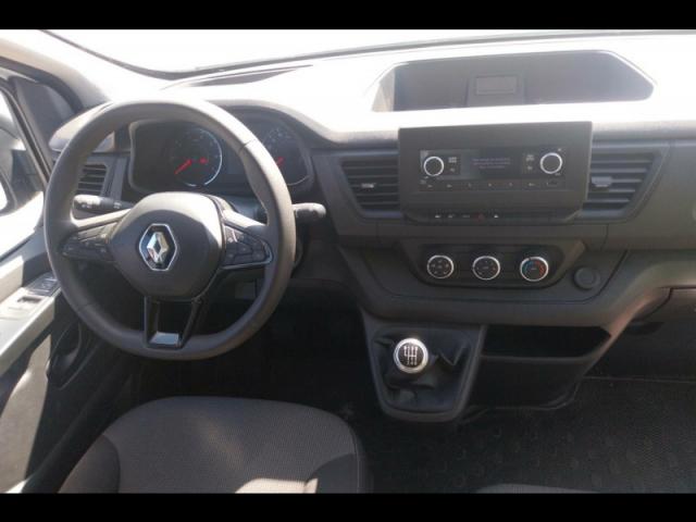 Renault Trafic image 8