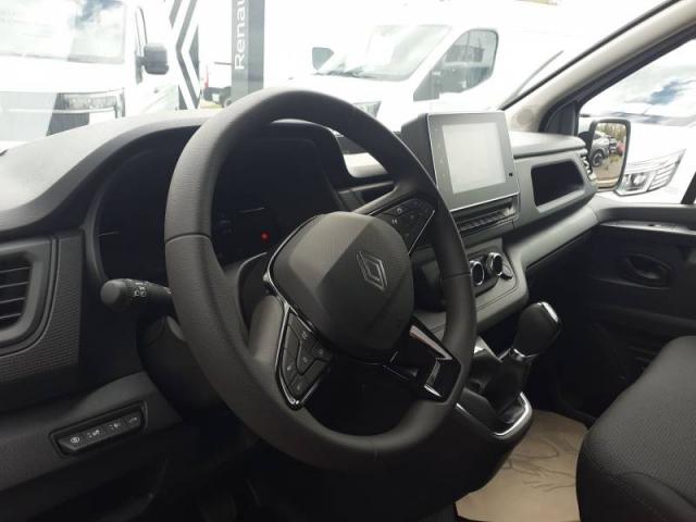 Renault Trafic image 9