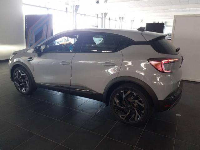 Renault Captur image 8