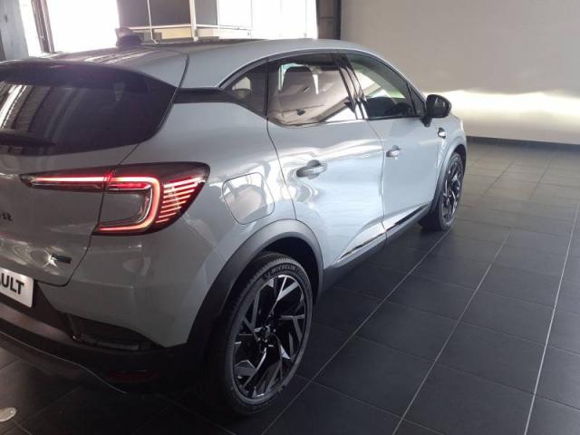 Renault Captur image 2