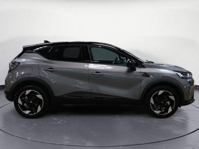 Renault Captur image 1