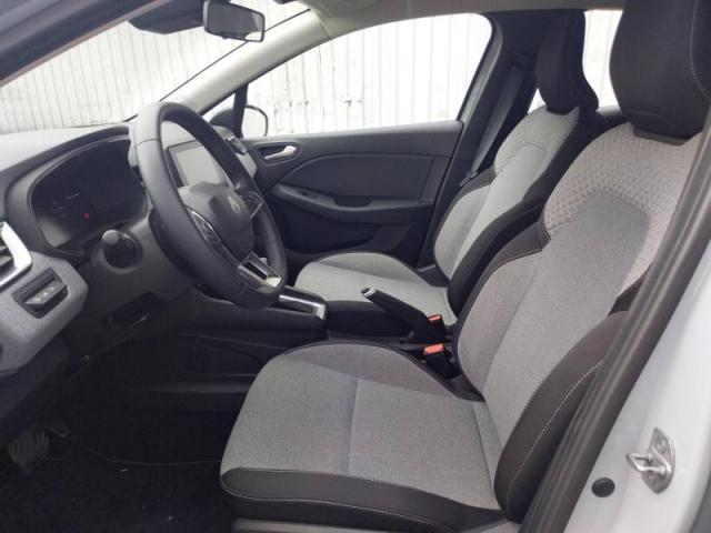 Renault Clio image 9