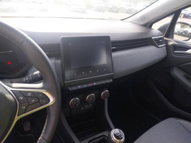 Renault Clio image 9
