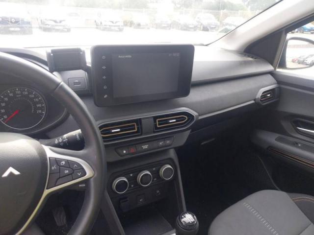 Dacia Sandero image 8