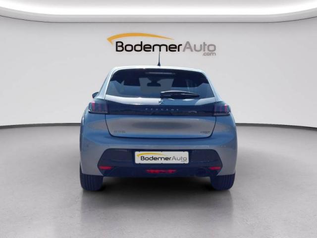 Peugeot 208 image 8
