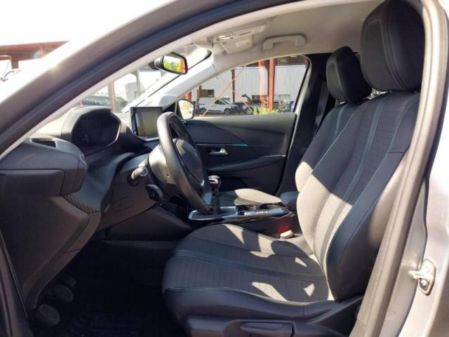 Peugeot 208 image 7