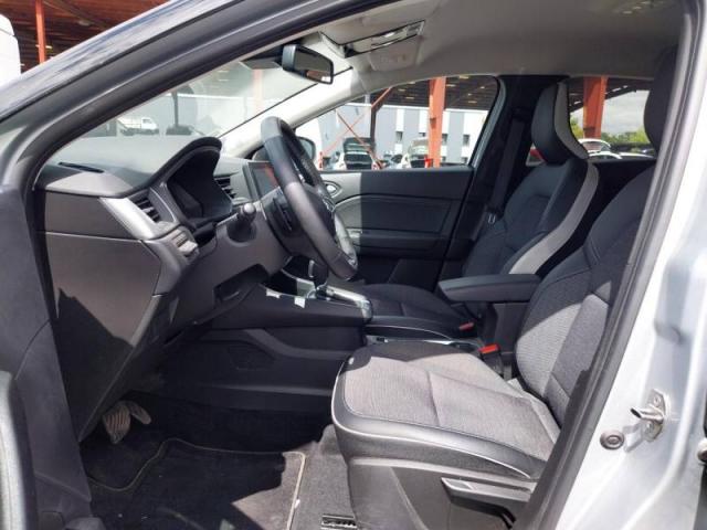 Renault Captur image 2